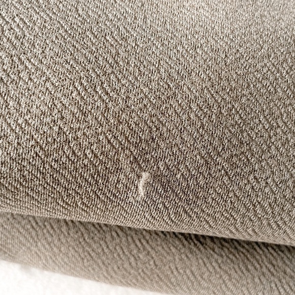 LONGLINE Crepe Vest - Picture 8 of 8